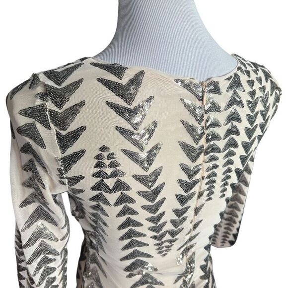 Womens Lulus Stunning Nude & Gunmetal Sequin BodyCon Mini Dress - Sz S - Picture 7 of 7